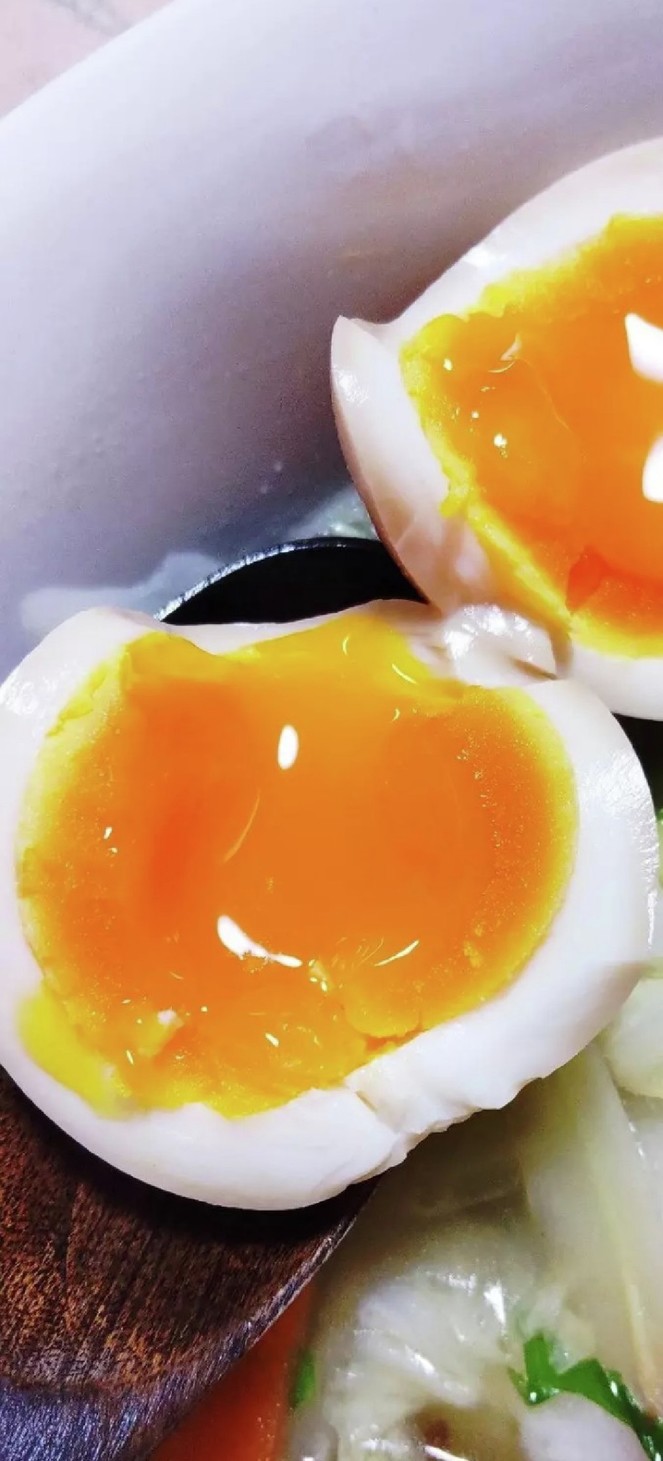 ポリ袋で30分！茶色い味卵＆白い塩味玉子の画像