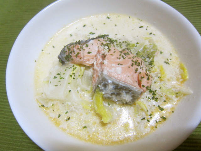 鮭と白菜の食べるミルクスープ♪の画像