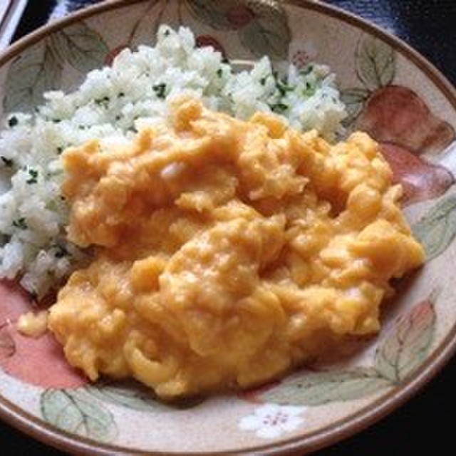 簡単 パセリバターライスのオムライス レシピ 作り方 By ゆかのごはんと栄養 クックパッド 簡単おいしいみんなのレシピが349万品