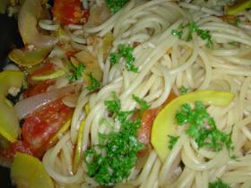 夏野菜と完熟トマトのスパゲティ