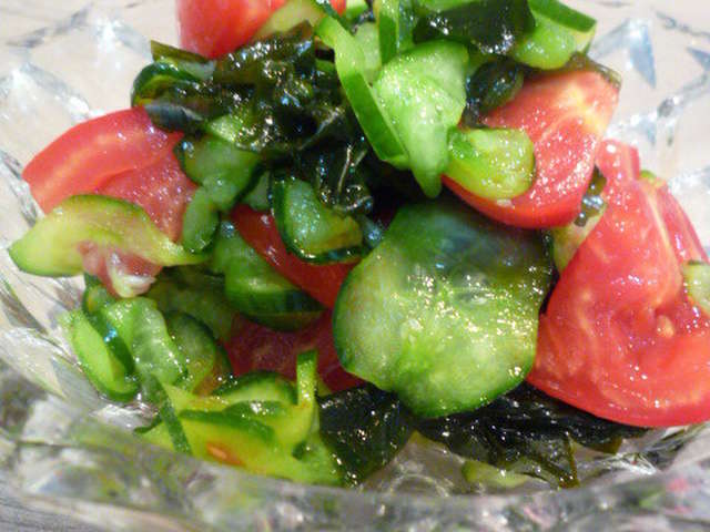 ワカメ と きゅうり の 酢の物