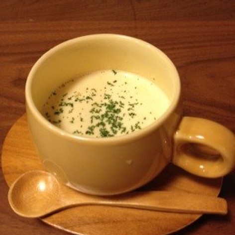 材料３つで超簡単☆美味しいコーンスープ