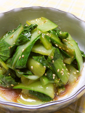 青梗菜の中華風和え物