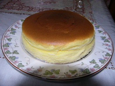 ミニサイズの簡単スフレチーズケーキの写真