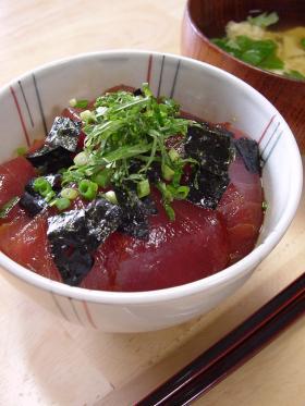 小さいまぐろ丼。