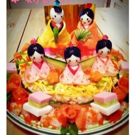 ひな祭り *ちらし寿司でお雛様ケーキ*