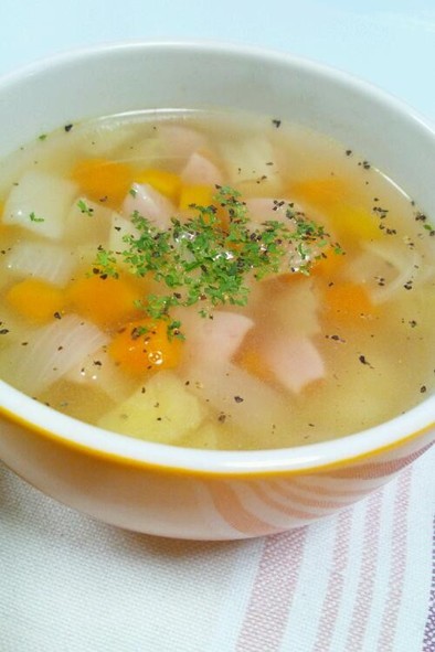 具沢山も！簡単❤和洋折衷の野菜スープの写真