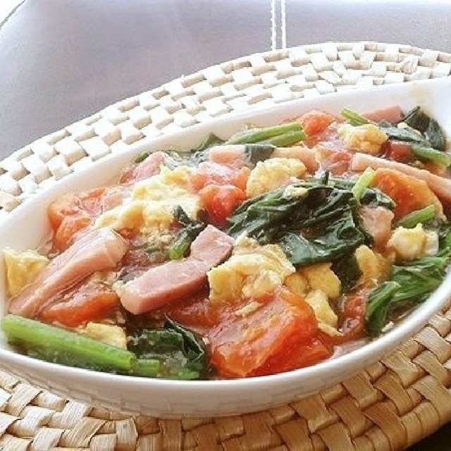 トマトとほうれん草の中華風たまご炒め レシピ 作り方 By リン スミレ クックパッド 簡単おいしいみんなのレシピが352万品 トマトとほうれん草の中華風たまご炒め レシピ 作り方 By リン スミレ クックパッド 簡単おいしいみんなのレシピが352万品