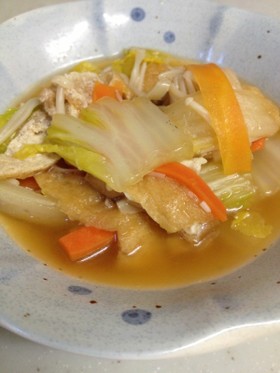 鍋に入れて煮るだけ!油あげと白菜の煮浸し