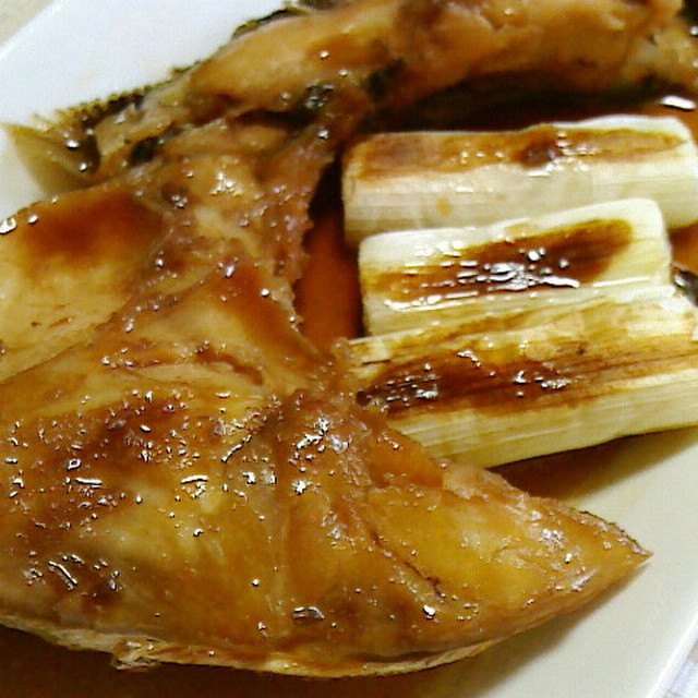 カンパチカマの煮付け 焼きネギ添え レシピ 作り方 By 熊八 クックパッド 簡単おいしいみんなのレシピが353万品 カンパチカマの煮付け 焼きネギ添え レシピ 作り方 By 熊八 クックパッド 簡単おいしいみんなのレシピが353万品
