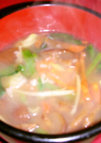 きのこと春野菜の中華スープ