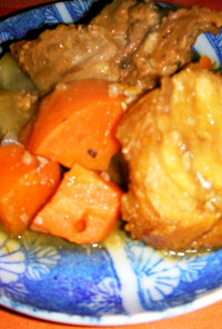 圧力鍋で、仙台麩と根菜のさば缶味噌煮