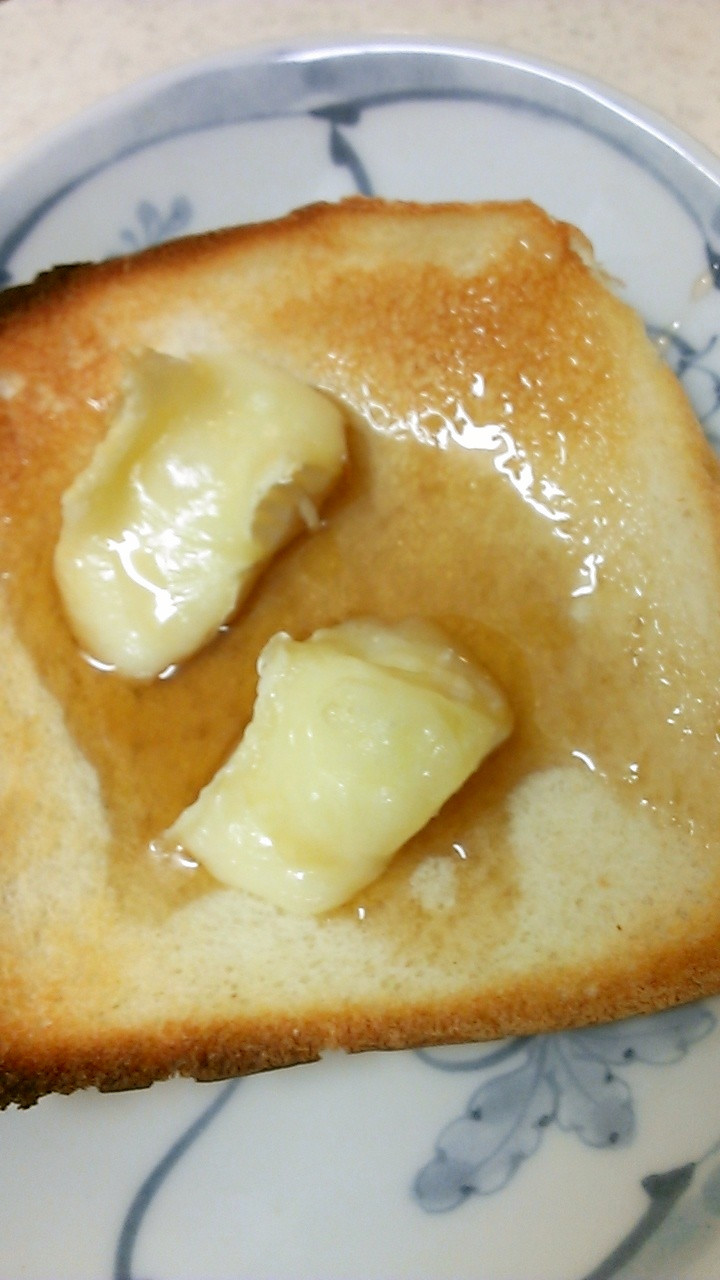 カマンベールのメープルがけトーストの画像