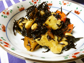 お母さんのひじきの煮物♪