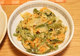 ピーマン&人参&玉ネギのごま味噌炒め