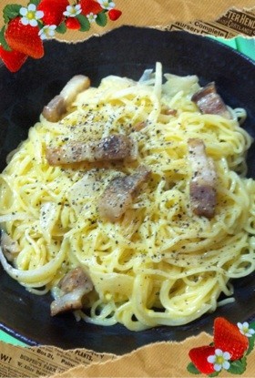 塩焼きそばでカルボナーラ