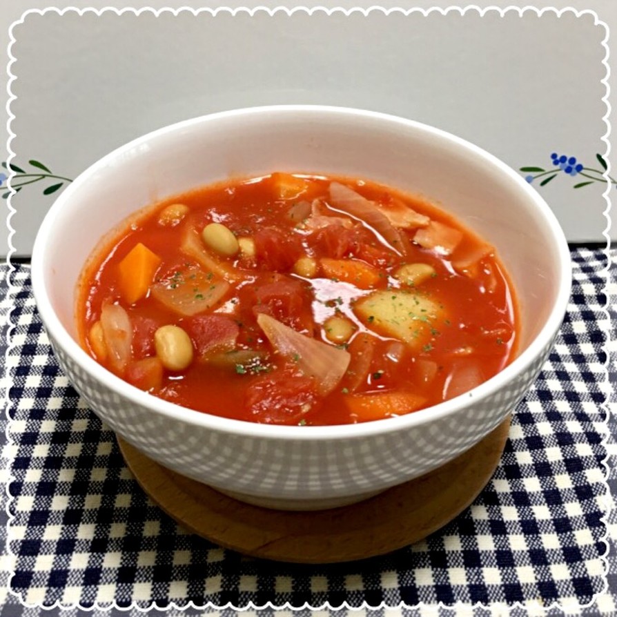 トマト缶と大豆のスープの画像