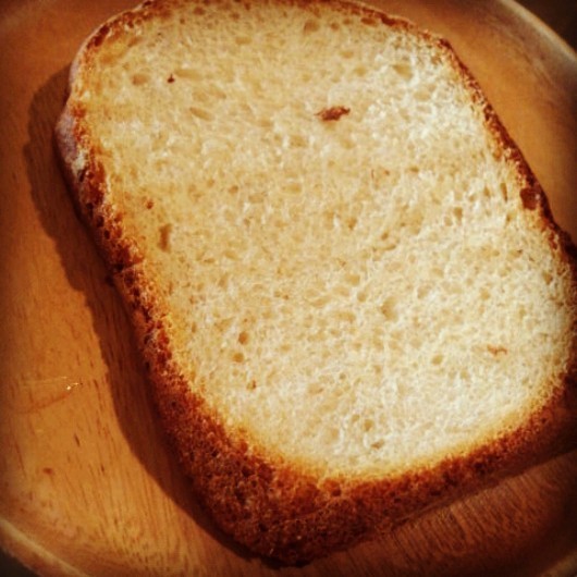 HBで天然酵母の酒粕食パン　の画像