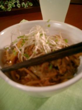 クックパーで超簡単☆豚もやし丼!