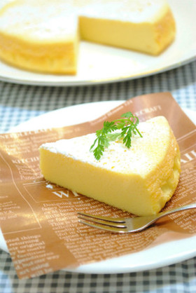チョコと卵だけで作るホワイトチョコケーキ