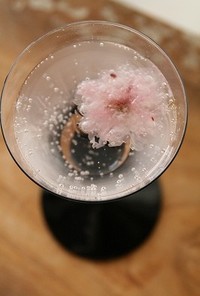 春のおもてなしに★桜スカッシュ