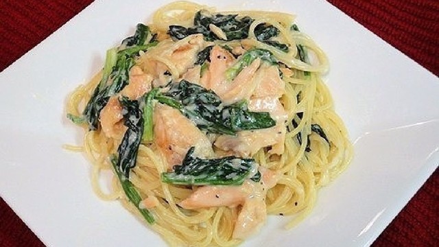 牛乳で 鮭とほうれん草のクリームパスタ レシピ 作り方 By リン スミレ クックパッド 簡単おいしいみんなのレシピが360万品