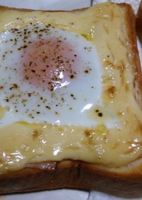 半熟卵とベーコンのパン(男性でも簡単)