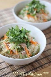 ツナとパクチーのエスニックサラダそうめんの写真