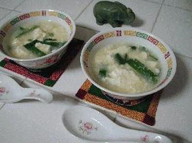 豆腐と青菜の中華風ピリカラスープの写真