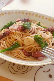 菜の花とホタルイカのパスタの写真