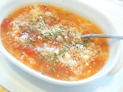 フレッシュトマトの生姜スープごはんの写真