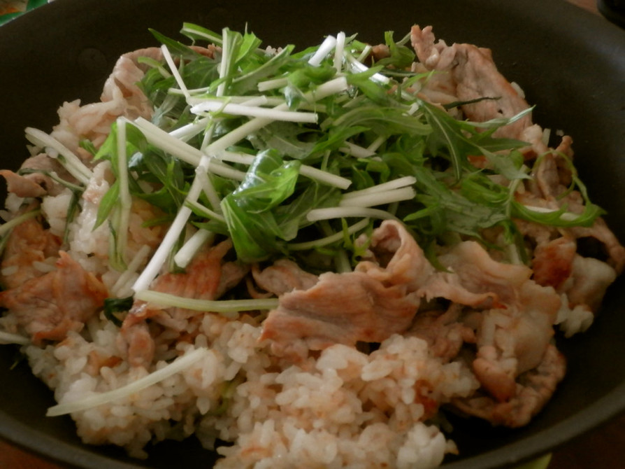 簡単まかない☆水菜と豚肉のおこげご飯の画像