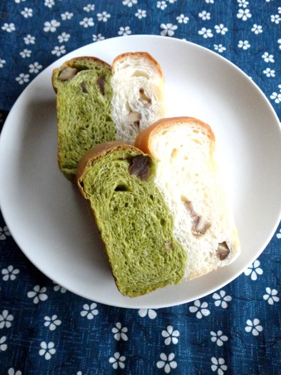 ２色の甘栗食パンの写真