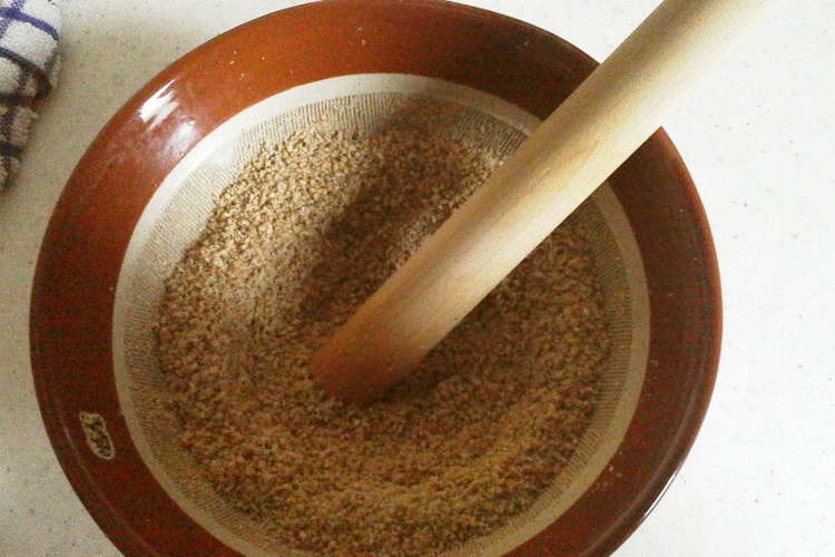 すり鉢でゴマすり 風味アップ の秘密 レシピ 作り方 By かりあん クックパッド 簡単おいしいみんなのレシピが376万品