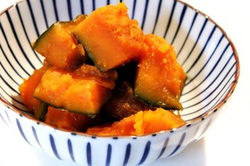 お弁当にも♪出汁いらず♪南瓜の塩麹煮