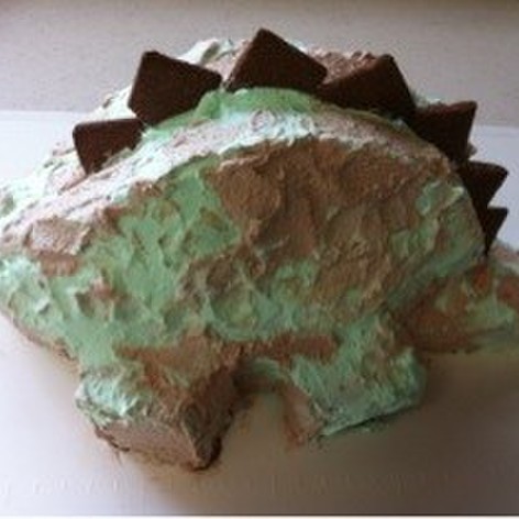 恐竜ケーキ  ステゴザウルス