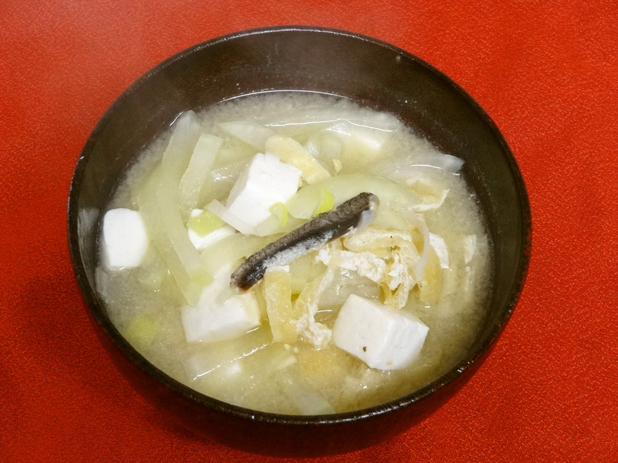煮干しも食べる大根のお味噌汁の画像