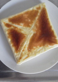 食パンにピッタリサイズのチーズトースト