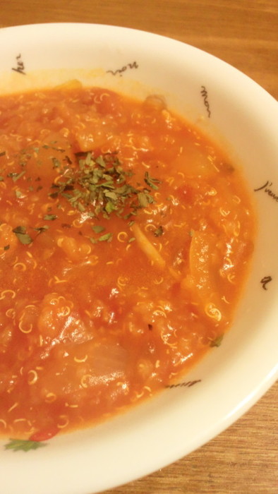 キヌアのトマトスープの写真