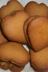 カナダ土産で有名♡メイプルリーフクッキー