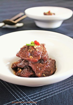 牛ほほ肉の赤ワイン煮～韓国風
