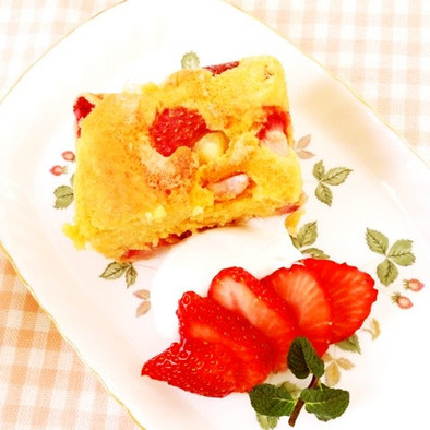 イチゴのパウンドケーキの写真