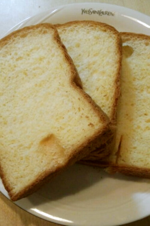 HB ｄe ブリオッシュ風 食パンの画像