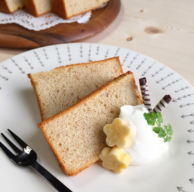 ふわふわ♡たっぷりバナナのシフォンケーキ