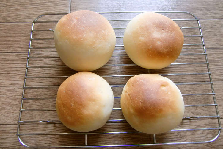 マーガリンでふわふわ 簡単 基本の丸パン レシピ 作り方 By Hito クックパッド