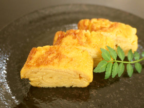 お弁当に♬ 甘辛醤油風味の卵焼き♡