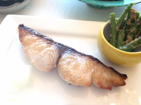 ふっくら香ばしい鰆の塩焼き