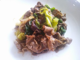 牛肉とキャベツのスパイシー炒め