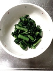 簡単!でもおいしい!つぼみ菜のからし和えの写真