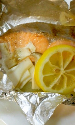 包み方伝授☆鮭のホイル焼き